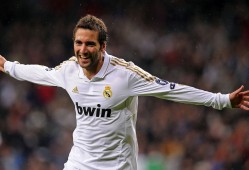 欧联杯冠军是谁，欧联杯冠军不在前四？