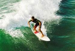 恒大足球拿了多少次冠军，恒大足球队夺冠？